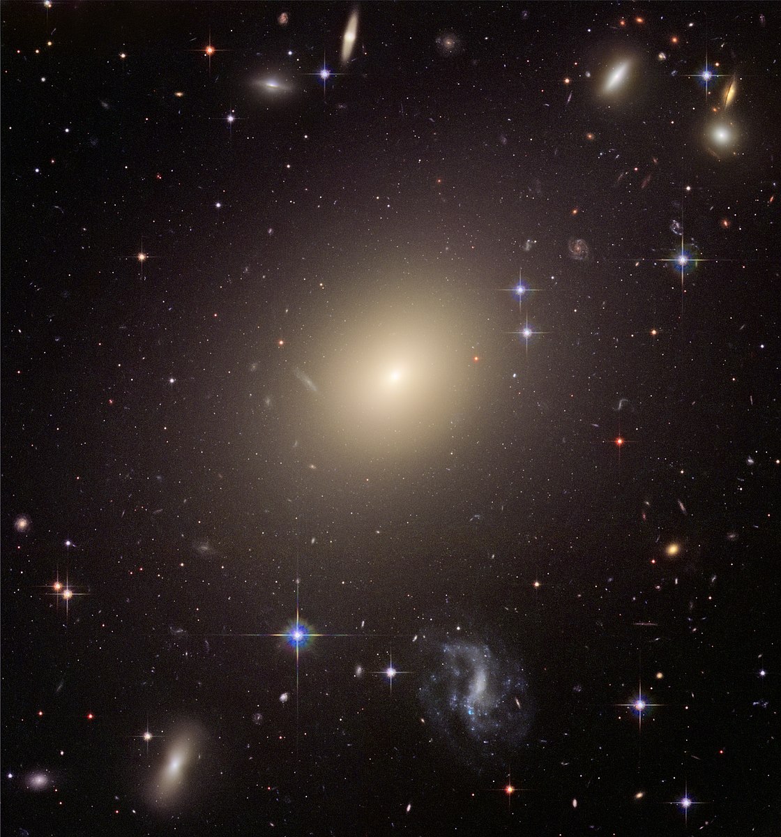 elliptical galaxy image