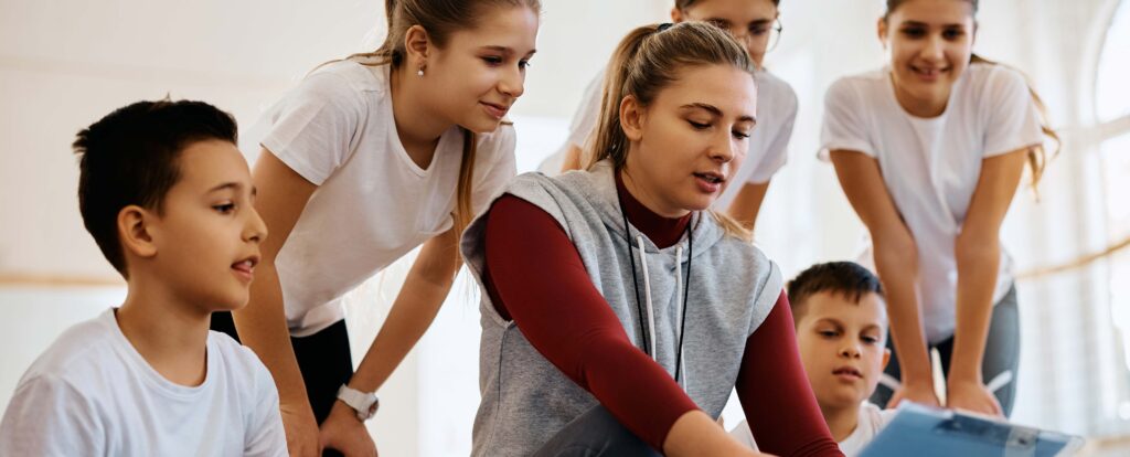 how to become a physical education teacher